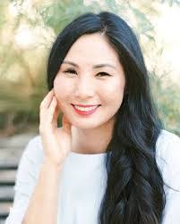 Eunah Lee's Instagram, Twitter & Facebook