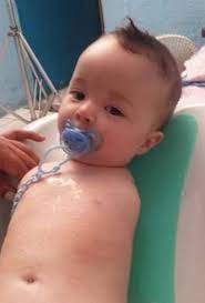 Check spelling or type a new query. Bebes Sans Bras Une Famille Depose Plainte Contre X Vl Media