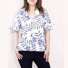Pada halaman ini anda akan menemukan berbagai tren terbaru dari model baju batik dengan berbagai jenis, kegiatan/acara, dan lain sebagainya yang menginspirasi serta dapat menjadi referensi anda untuk. Jual Produk Batik Atasan Wanita Lengan Pita Termurah Dan Terlengkap Juni 2021 Bukalapak