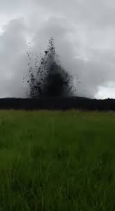 ¡desestrésese en sus tranquilas playas! Blu Antioquia On Twitter Asi Fue La Erupcion De Un Volcan Del Lodo Obligo A Evacuar A Mas De 100 Personas En Necocli Https T Co Fl5hnc0n6p Https T Co D1auvbbzib Twitter