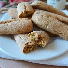 I biscotti secchi sono i classici dolci da mangiare a colazione inzuppati nel latte o farciti con variante biscotti secchi. Biscotti Secchi Integrali Da Inzuppo Senza Burro Cucinare E Come Amare
