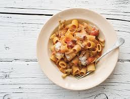 It was retired to storage until 1996, as it was beginning to suffer from constant traveling. An Easy Roman Dinner Party Goop