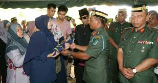 Anak ar badul meninggal dunia terkena tembakan. Arwah Lebih Hebat Daripada Saya Ar Badul