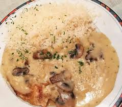 Escalope De Dinde A La Creme Au Thermomix Voici Une Recette De Escalope De Dinde A La Creme Et Champign Repas Thermomix Escalopes De Dinde Recettes De Cuisine