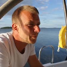 Pizza and sparkling (alcohol free) for lunch with the team.