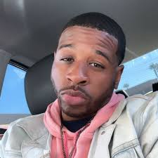 Davion Baker's Instagram, Twitter & Facebook