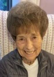 Betsy Platt's Instagram, Twitter & Facebook