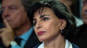 France names row: Politician hits back over criticism of daughter's name