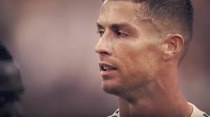 Schobert norbi és szentesi éva író a fitneszguru országos felháborodást kiváltó kijelentéséről vitatkoztak az atv egyenes. Egyetlen Mozdulattal Alazta Szenne Ellenfelet Cristiano Ronaldo A Magassaga Miatt Szmo Hu