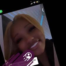 Ariana Servin's Instagram, Twitter & Facebook