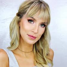 Leigh Ann's Instagram, Twitter & Facebook