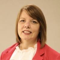 20+ "Suzanne Lee" profiles