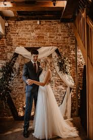 English / italian the pdf can be downloaded instantly once your payment is confirmed. A Small Intimate City Wedding In Mid Winter With A Bride In Willowby By Watters Love My Dress Uk Wedding Blog Wedding Directory