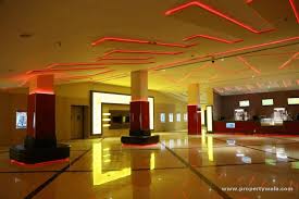 World Square Mall Mohan Nagar Ghaziabad Apartment Flat Project Propertywala Com World square mall is usually frequented by locals and foreigners who like to shop from branded shops, hang out and spend a good time. world square mall mohan nagar