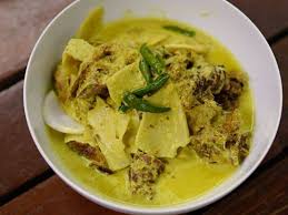 5 tangkai cili padi 1 biji bawang besar dipotong mayang 1 biji bawang kecil dipotong mayang 1 batang serai diketuk 1 kotak santan (saya gunakan santan kara) 1 inci halia dipotong panjang 1/2 sudu kecil serbuk kunyit 1 1/2 sudu kecil garam 1 keping asam keping 4 biji telur ayam/itik sehelai daun kunyit cara. Cara Masak Masak Lemak Cili Padi Itik Salai Perghhh Sedapnya