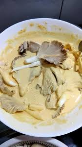 Masakan untuk hidangan 2 orang. Cara Untuk Membuat Cendawan Celup Tepung Yang Garing Rangup Dan Enak My Resepi