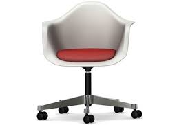 Vitra Eames Plastic Armchair Pacc Mit Sitzpolster Schale Weiss Bezug Rot Cognac Jetzt Bestellen Unter Https Moebel Ladendir Stuhle Kuche Esszimmer Hocker