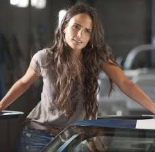 When she was 10 years old, she and her family moved to the dominican republic, where they would live for the next seven years. Fast Furious Five Vin Diesel Versucht Sich Nun Als Supereinbrecher Welt