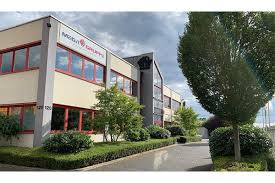 0,35 km filiale hat geöffnet. Skv Gmbh