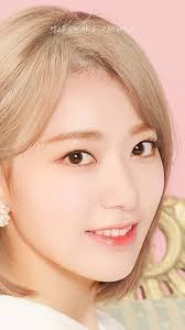 IZ*ONE Miyawaki Sakura has been beautiful since she was a child actress🌸💕  Her beautiful Eyes and big ears..😍 She grow up so fine to become a Visual  Queen.. A beautiful Goddess. What