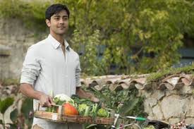 A chef and his family leave india to open an eatery in the south of france, where they clash with the haughty restaurateur across the street. Review Of The Hundred Foot Journey Every Bite Takes You Home 100footjourneyevent Whisky Sunshine