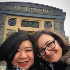 33 Lesbian, Bisexual and Queer Travelers You Should Follow