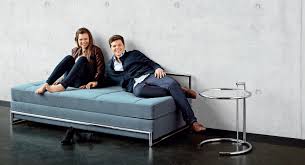 Beautifully crafted eileen gray sofa available at extremely low prices. Original Oder Falschung Classicon Adjustable Table E 1027 Magazin Uber Designer Mobel