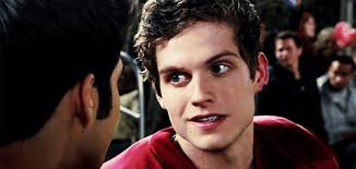 Any good Isaac/Scott smut out there?