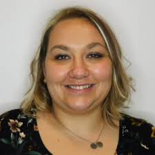 Alisha Barker's Instagram, Twitter & Facebook