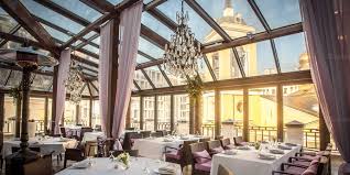 24 Restorana S Luchshimi Verandami The City 22 05 2019