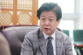 은성수 금융위원장은 22일 국회 정무위원회 전체회의에 출석해 최근 암호화폐 열풍에 따른 투자자 보호 대책을 묻는 여야 의원의 질의에 이 같이 답변했다. Ql5neluhhkrl5m