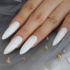 Diseños de uñas blancas largas. Unas Acrilicas Blancas Largas