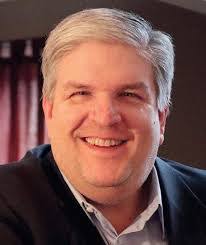 Jonathan Oaks's Instagram, Twitter & Facebook