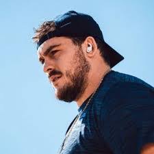 Steven Shine's Instagram, Twitter & Facebook