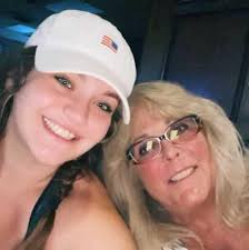 How to cut out snowflakes with words in the center using Cricut?