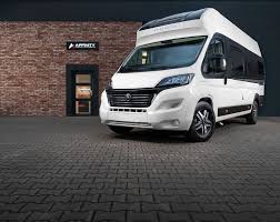 affinity campervan 2020 campingbus mit l kuche und stockbetten campingbus stockbett l kuchen