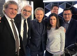 De l'aveu de son chroniqueur clément viktorovitch, pascal praud pratiquerait une forme. Pascal Praud On Twitter Avec Don Drucker Ce Matin Sur Le Plateau De Cnews Hdespros Merci Michel