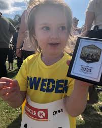 Passa på att handla julklappar på Happy Homes Orsa juliga bubbelkväll 🙌