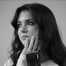 Where to find a photographer for an engagement mini shoot and sunflower  fields in Traverse City?