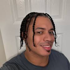 Need some advice! 17 year Navy communicator here looking to transition into  the cyber/IT world. Former PAO for Navy IW HQ BA in Communication (social  media is my jam) MLS In Cyber