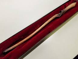 Set includes a finely detailed dark mark wall display and authentic replica wands of lord voldemort™, and four death eaters™. Want A Real Wand Guide To The Best Wandmakers Harry Potter Amino