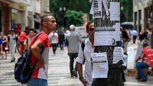 El desempleo sube en marzo y afecta a 13,7 millones de personas en Brasil |  SELA
