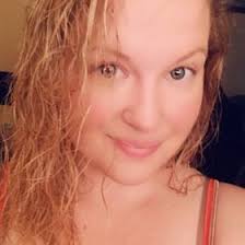 Hillary Schulz (hillaryellen22)