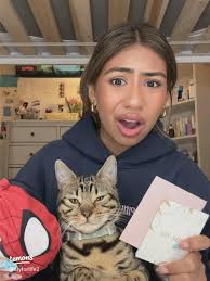 Blonde Moments: Getting Ready with Joss Mooney