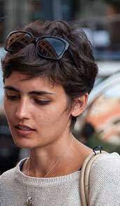 35 Messy Pixie Hairstyle That You Will Totally Adore Reny Styles Shortcurlypixie New Site Messy Pixie Haircut Short Hair Styles Pixie Hairstyles