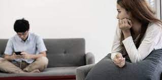 Saya kembali hanya mengikutinya karena saya menganggap permainannya kali ini sangat menarik. Main Game Terus Menerus Dilakukan Suami 3 Langkah Ini Jadi Solusinya Theasianparent Indonesia