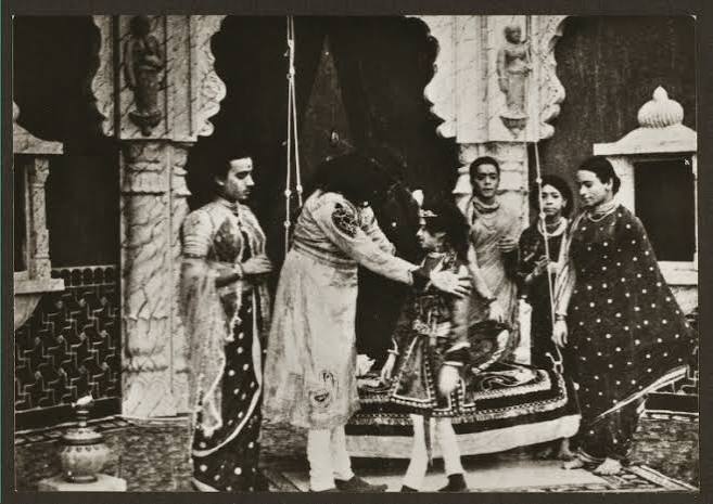 How Parsi Theatre Gave an Impetus to Hindu Mythological Plays in Victorian India - The Wire