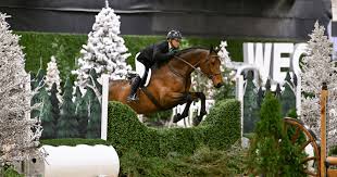 Troy Hendricks & Confidant Best the Field in the $15,000 USHJA National  Open 3' Hunter Derby at WEC Winter Classic 3