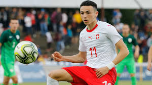 Vargas holding is an investment company that helps to establish businesses that challenge old truths and conventional ways of working. Grosses Schweizer Talent Fca Holt Vargas Bundesliga Kicker