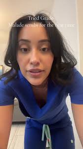 @Garde-Malade scrubs are 10/10 comfort and softness. Super flattering. At  least 7 people asked me where I got my scrubs today! Debating